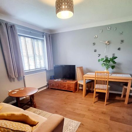 Private One Bedroom Apartment With Garden And Parking Thame Exteriör bild