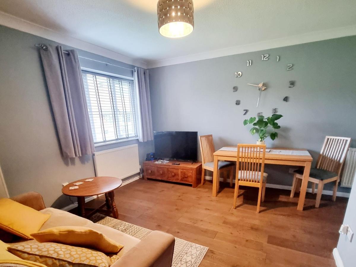 Private One Bedroom Apartment With Garden And Parking Thame Exteriör bild